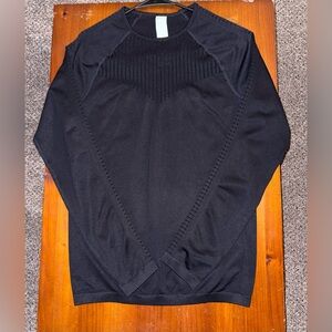 Fabletics Sync Seamless Long Sleeve Top Women’s Small Black Athletic Top